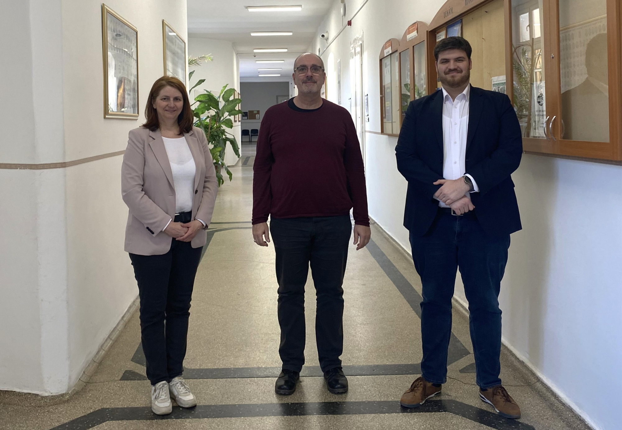 Dr. habil. Köbel Szilvia PhD, Prof. Dr. Dr. h.c. Herbert Küpper és dr. Köbel Dávid közös képe